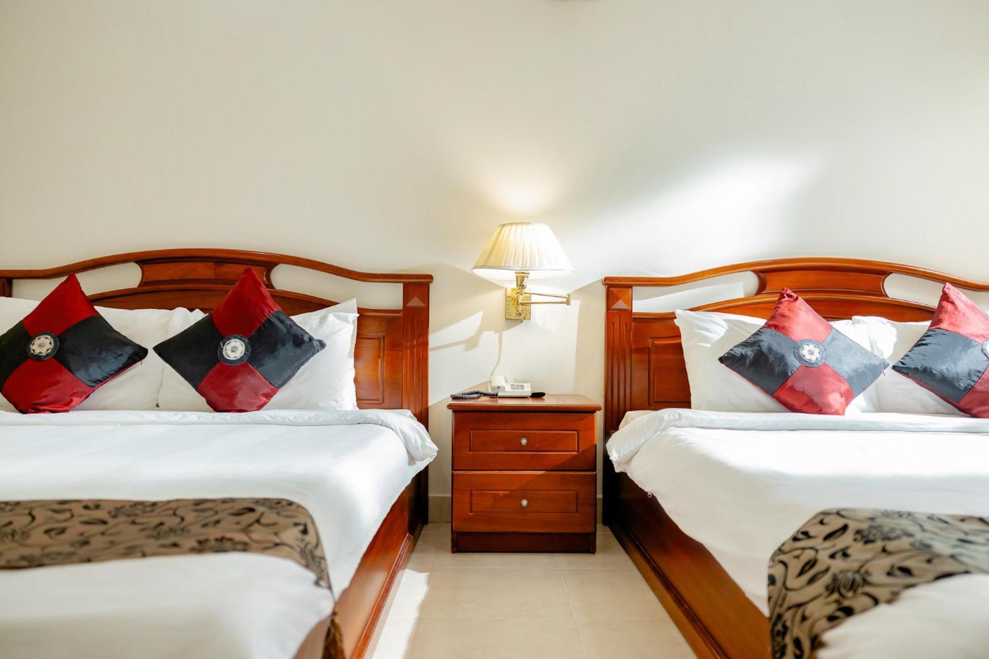 Hung Phong Hotel - Near Dalat Night Market Экстерьер фото